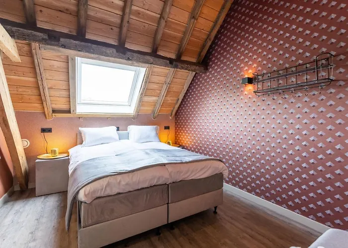 Couette-café Graaf Ter 3*